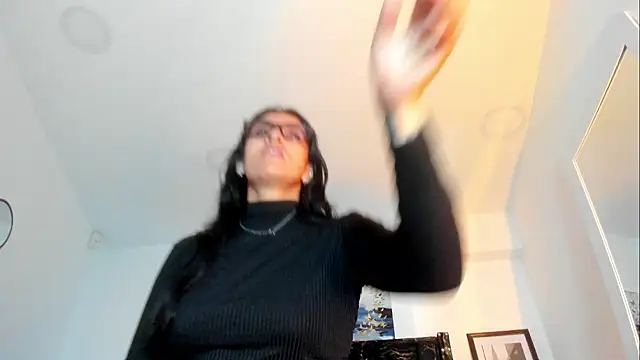 ZarayFeet  online show from 07.16.26