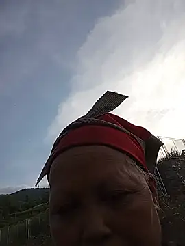 Single-M0m69 online show from 07.24.26