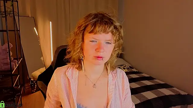 VioletDesiree online show from 07.25.26
