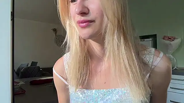 Snapshot of CryBaabyy chatting on 07.23.26 CryBaabyy online show from 07.23.26