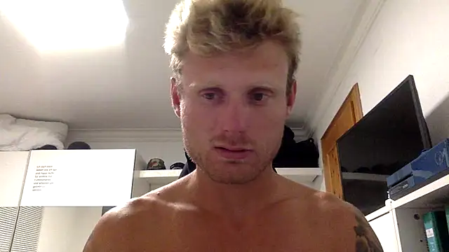 Snapshot of Nakedendurance1994 chatting on 07.22.26 Nakedendurance1994 online show from 07.22.26