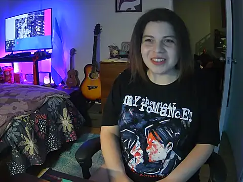 Snapshot of Allis_Wonderland chatting on 07.17.26 Allis Wonderland online show from 07.17.26