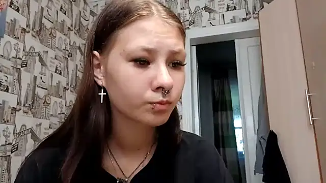 Snapshot of Just__Darling chatting on 07.17.26 Just Darling online show from 07.17.26