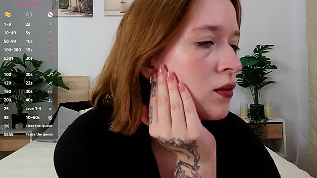 Snapshot of Tia_shy chatting on 07.20.26 Tia shy online show from 07.20.26