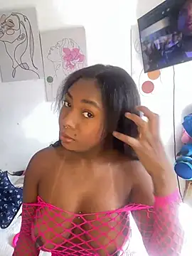 Snapshot of Emilybrowm01 chatting on 07.27.26 Emilybrowm01 online show from 07.27.26