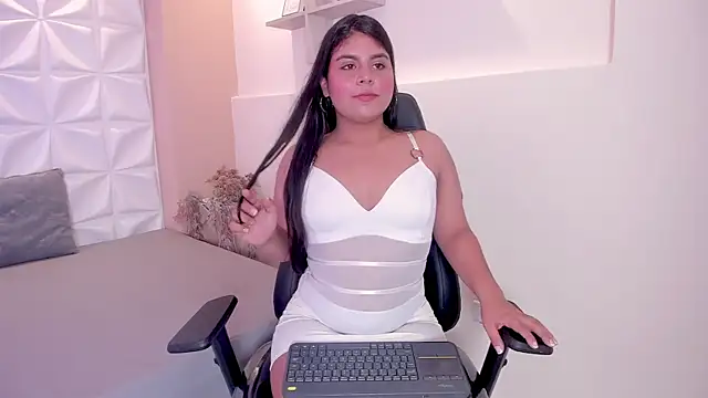 MadisonThompsons  online show from 07.13.26