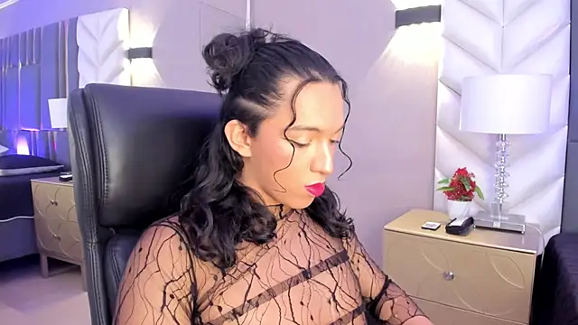 LexyWoods online show from 07.24.26