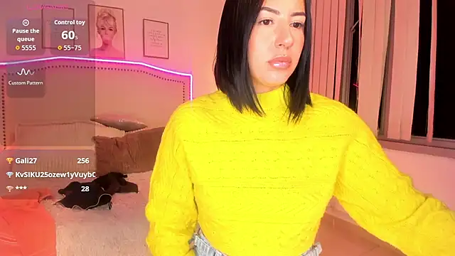 Isabella ev online show from 07.14.26