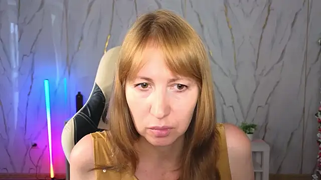 Snapshot of Elizabeth_Grace chatting on 07.26.26 Elizabeth Grace online show from 07.26.26