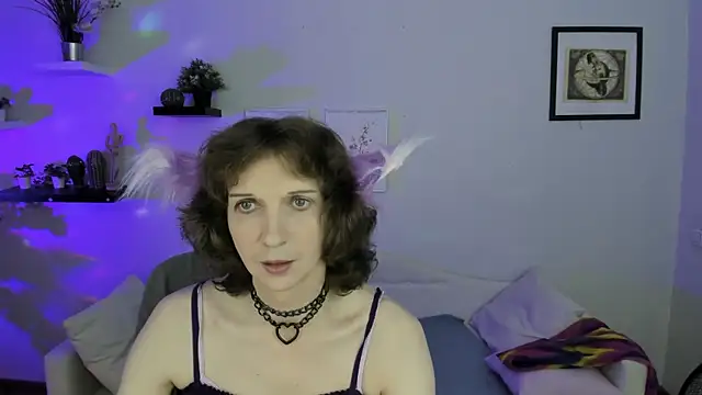 Snapshot of Kate_Avis chatting on 07.18.26 Kate Avis online show from 07.18.26