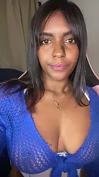 Snapshot of Emilly_Mayfair chatting on 07.02.26 Emilly Mayfair online show from 07.02.26
