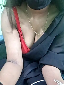 Snapshot of Riya--90 chatting on 07.25.26 Riya--90 online show from 07.25.26
