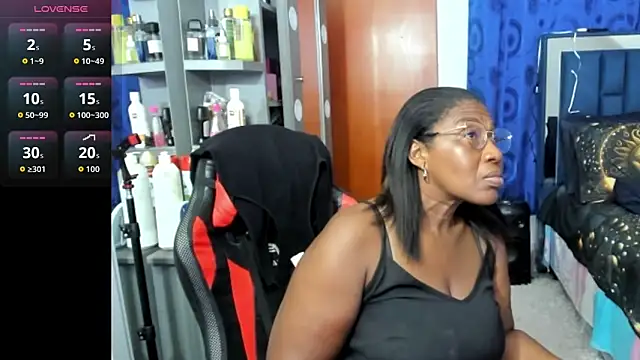 LupeAdams online show from 02.11.26