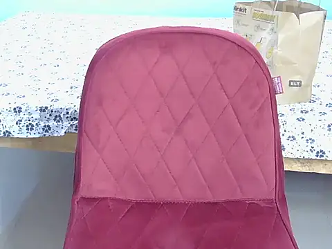 Snapshot of curvy-bhabi chatting on 07.18.26 curvy-bhabi online show from 07.18.26