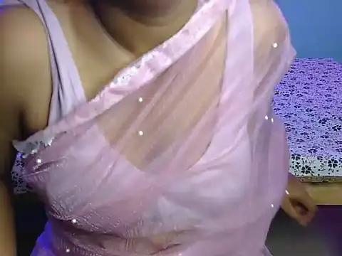 Snapshot of curvy-bhabi chatting on 07.25.26 curvy-bhabi online show from 07.25.26