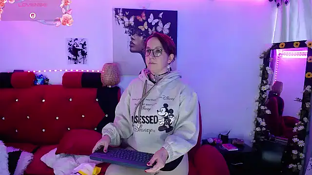 Sara smitth online show from 07.28.26