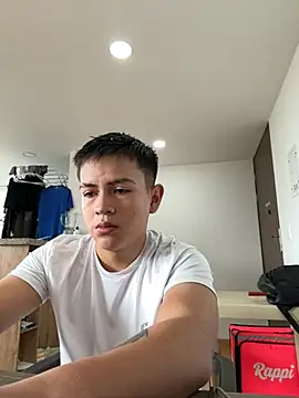 Snapshot of Santiagomg_ chatting on 07.30.26 Santiagomg online show from 07.30.26