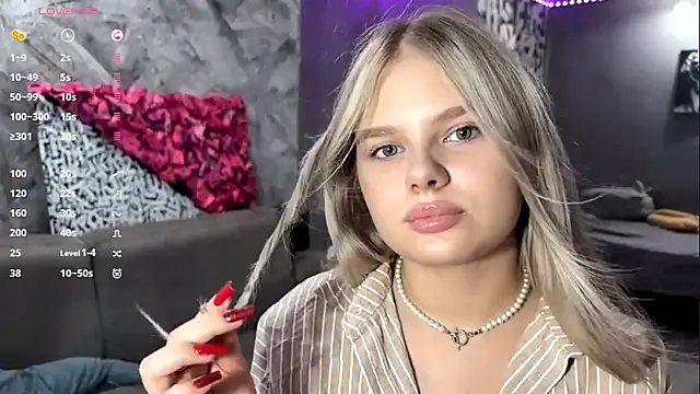Snapshot of Rita_Blondana chatting on 07.21.26 Rita Blondana online show from 07.21.26