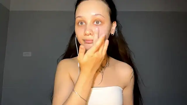 Snapshot of MayraLucarelli chatting on 07.17.26 MayraLucarelli online show from 07.17.26