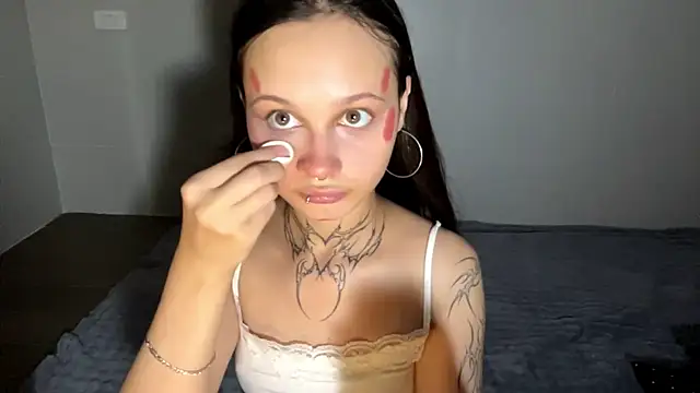 Snapshot of MayraLucarelli chatting on 07.22.26 MayraLucarelli online show from 07.22.26