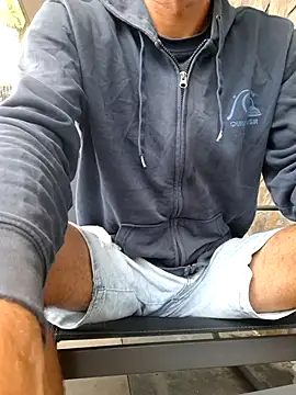 Snapshot of Bodybuilding17 chatting on 07.19.26 Bodybuilding17 online show from 07.19.26