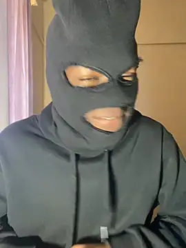 Snapshot of Thabang13_ chatting on 07.27.26 Thabang13 online show from 07.27.26