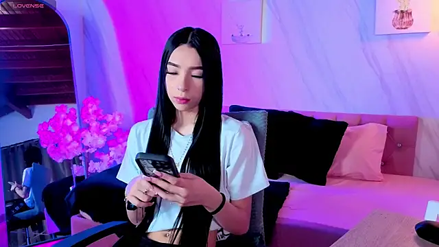 Snapshot of Tifanny_M chatting on 07.21.26 Tifanny M online show from 07.21.26