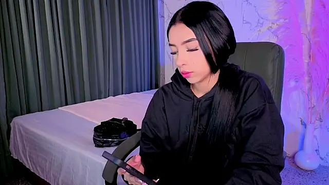 Snapshot of Tifanny_M chatting on 07.25.26 Tifanny M online show from 07.25.26