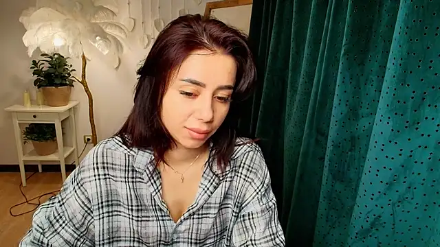 Snapshot of HaleyAnderson chatting on 07.18.26 HaleyAnderson online show from 07.18.26