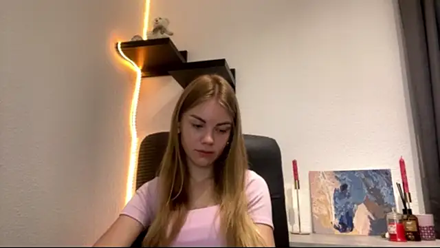 Snapshot of SunnyStrike chatting on 07.14.26 SunnyStrike online show from 07.14.26