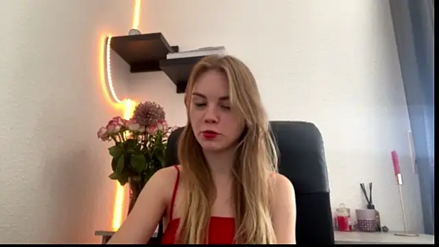 Snapshot of SunnyStrike chatting on 07.24.26 SunnyStrike online show from 07.24.26