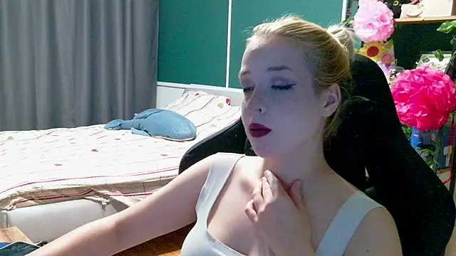 Eden Rose online show from 07.28.26