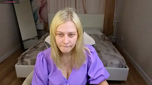 Snapshot of AmeliaxCandy chatting on 07.29.26 AmeliaxCandy online show from 07.29.26