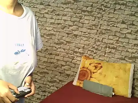 Snapshot of Creamcookie chatting on 07.14.26 Creamcookie online show from 07.14.26
