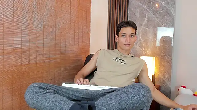 Snapshot of Jimmy_gatt chatting on 07.28.26 Jimmy gatt online show from 07.28.26