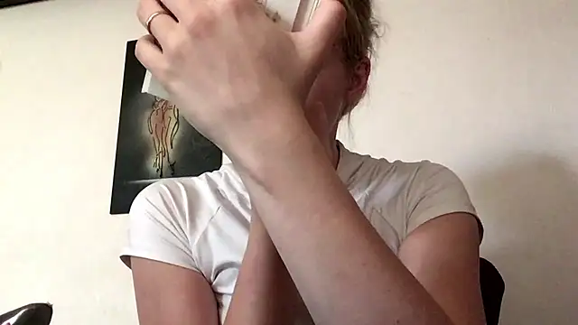 Snapshot of SERBIAN_KISS chatting on 07.22.26 SERBIAN KISS online show from 07.22.26