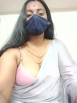 Snapshot of laxi_tamilponnu chatting on 07.29.26 laxi tamilponnu online show from 07.29.26