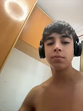 Snapshot of Andrexxxitoo chatting on 07.24.26 Andrexxxitoo online show from 07.24.26