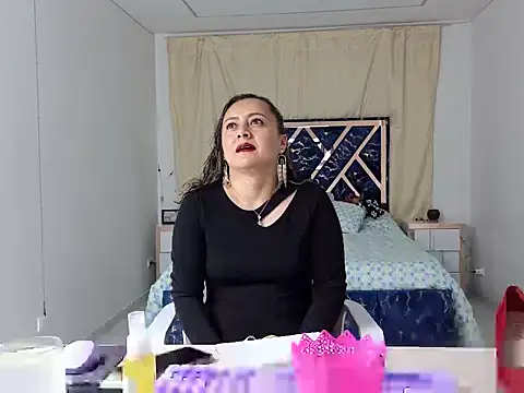 Cristalsexy25 online show from 07.18.26