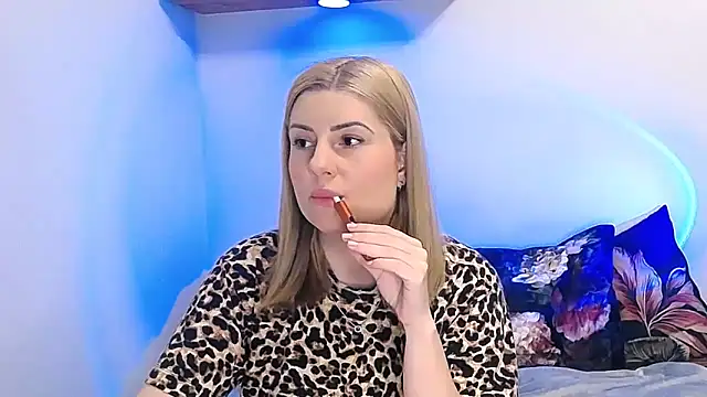 alisenties online show from 04.29.26