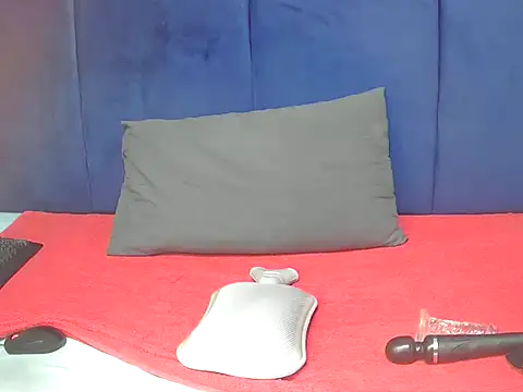 Serafyynxo online show from 07.24.26