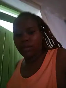 Snapshot of faylucy chatting on 07.20.26 faylucy online show from 07.20.26