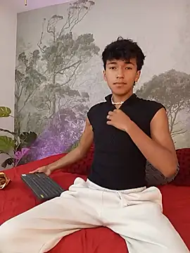 Snapshot of alex_santoss chatting on 07.23.26 alex santoss online show from 07.23.26
