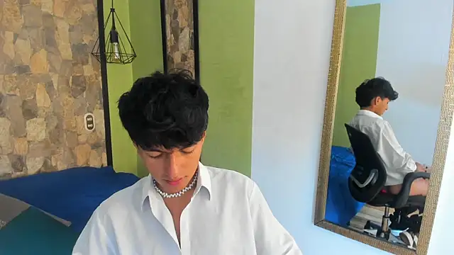 Snapshot of alex_santoss chatting on 07.28.26 alex santoss online show from 07.28.26