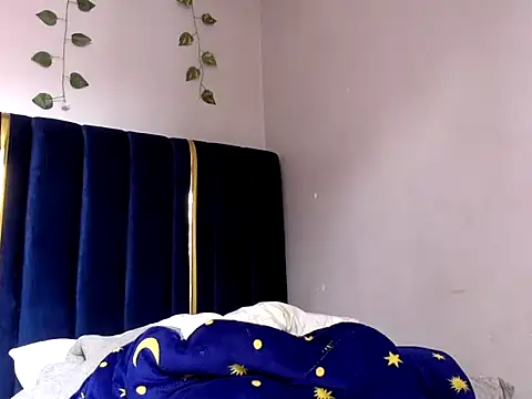 Pretty lilliar online show from 07.18.26
