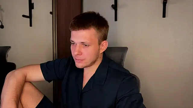 Snapshot of Nikclak chatting on 07.20.26 Nikclak online show from 07.20.26