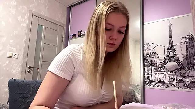 Snapshot of LeanaHasler chatting on 07.22.26 LeanaHasler online show from 07.22.26