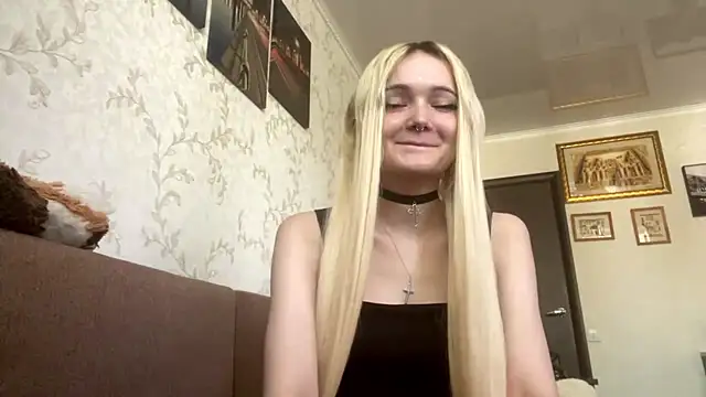 Snapshot of HannaGetta chatting on 07.22.26 HannaGetta online show from 07.22.26