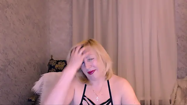 Snapshot of Samantha_Si chatting on 04.25.26 Samantha Si online show from 04.25.26