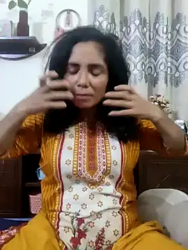 Laila-202 online show from 07.21.26